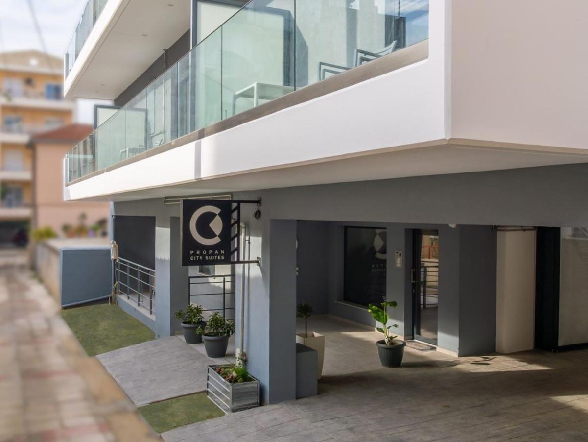 Propan City Suites Volos Exteriér fotografie
